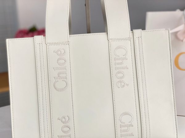 Réplique Chloe Sac Cabas Woody Moyen en cuir de veau blanc – Image 3