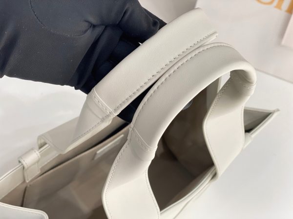 Réplique Chloe Sac Cabas Woody Moyen en cuir de veau blanc – Image 2