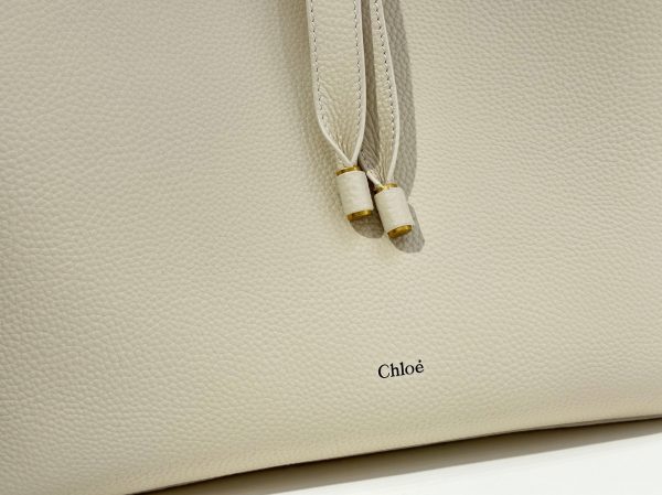 Fausse Chloe Sac Hobo Marcie en cuir grainé blanc – Image 3