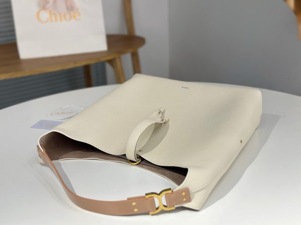 Fausse Chloe Sac Hobo Marcie en cuir grainé blanc – Image 2