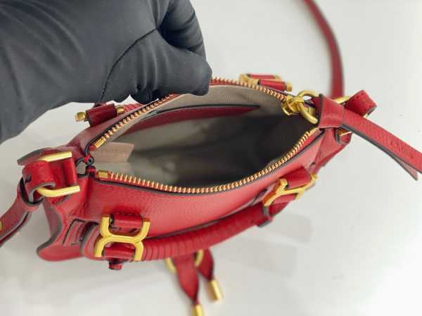 Contrefaçon Chloe Marcie Mini Sac Double Porté en cuir grainé rouge – Image 10