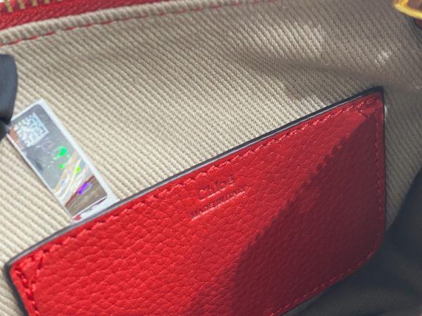 Contrefaçon Chloe Marcie Mini Sac Double Porté en cuir grainé rouge – Image 8