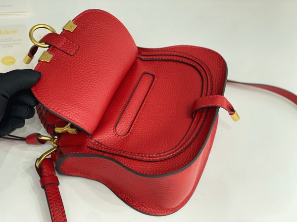Contrefaçon Chloe Marcie Mini Sac Double Porté en cuir grainé rouge – Image 2