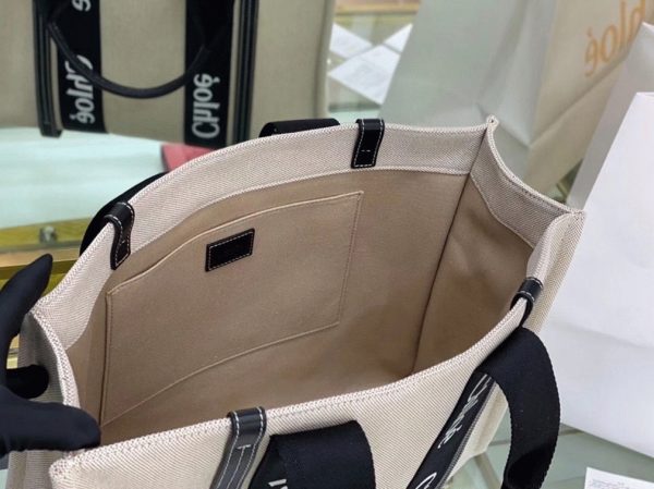 Contrefaçon Chloe Sac Cabas Woody Moyen en toile avec bandes en cuir noir – Image 9