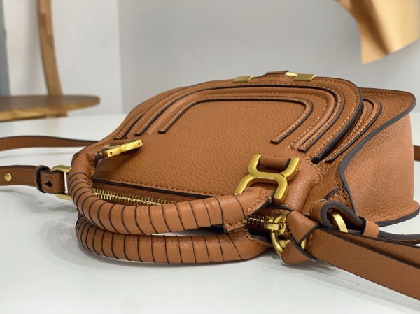 Fausse Chloe Marcie Mini Sac Double Porté en cuir grainé brun – Image 7