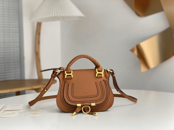 Fausse Chloe Marcie Mini Sac Double Porté en cuir grainé brun – Image 2