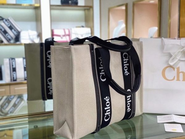 Contrefaçon Chloe Sac Cabas Woody Moyen en toile avec bandes en cuir noir – Image 5