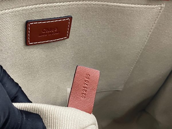 Réplique Chloe Sac Cabas Woody Moyen en toile avec bandes en cuir fauve – Image 8