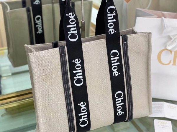 Contrefaçon Chloe Sac Cabas Woody Moyen en toile avec bandes en cuir noir – Image 3