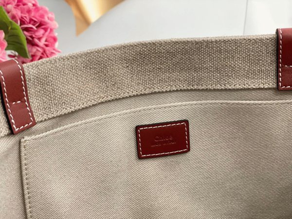 Réplique Chloe Sac Cabas Woody Moyen en toile avec bandes en cuir fauve – Image 6