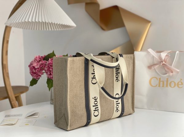 Réplique Chloe Grand Sac Cabas Woody en toile de lin avec cuir bleu marine – Image 5