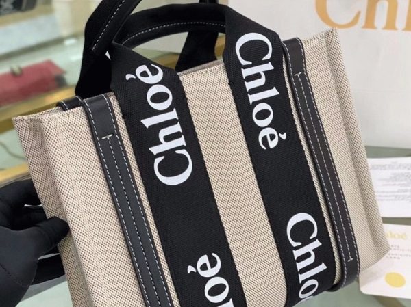 Fausse Chloe Petit Sac Cabas Woody en toile avec bandes en cuir noir – Image 5