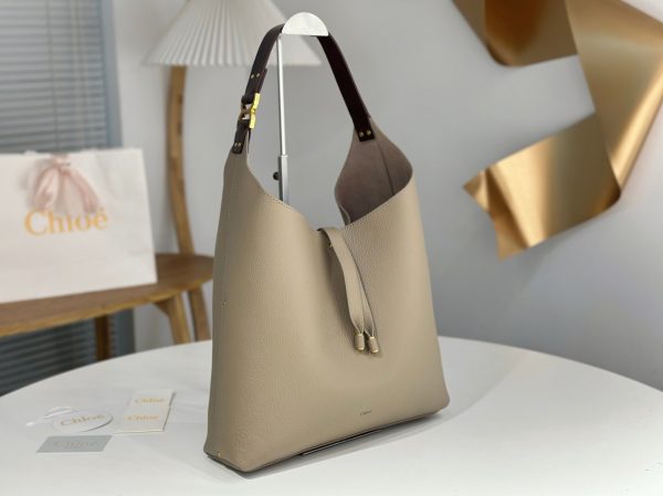Fausse Chloe Sac Hobo Marcie en cuir grainé gris – Image 9