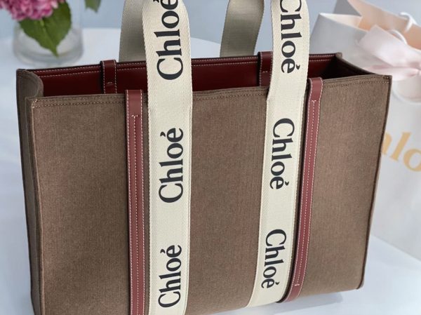Fausse Chloe Sac Cabas Woody Moyen en feutre brun – Image 4