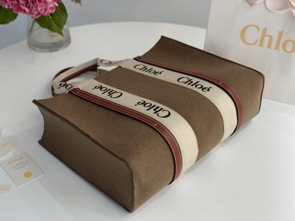 Fausse Chloe Sac Cabas Woody Moyen en feutre brun – Image 3