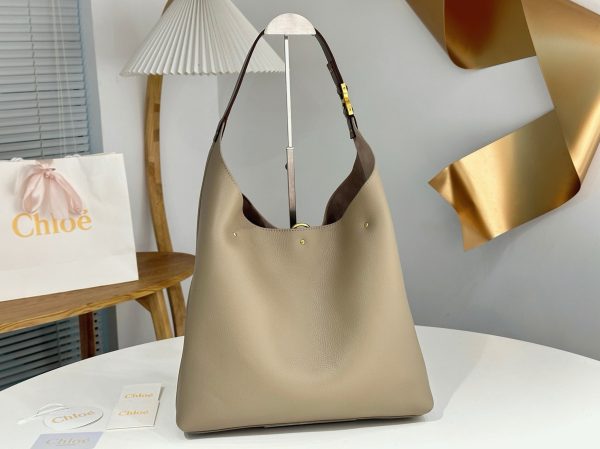 Fausse Chloe Sac Hobo Marcie en cuir grainé gris – Image 4