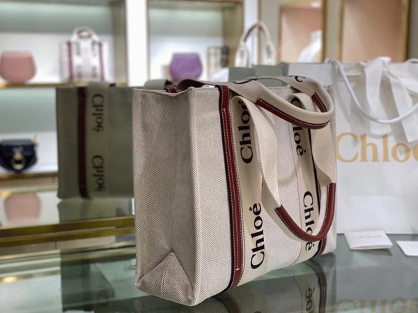 Fausse Chloe Sac Cabas Woody Moyen en toile avec bandes en cuir brun – Image 3