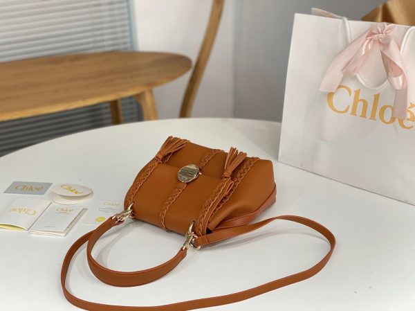 Réplique Chloe Petit Sac Bandoulière Penelope en cuir de veau grainé brun – Image 9