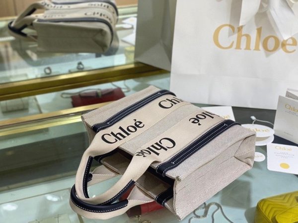 Réplique Chloe Petit Sac Cabas Woody en toile avec bandes en cuir bleu – Image 2