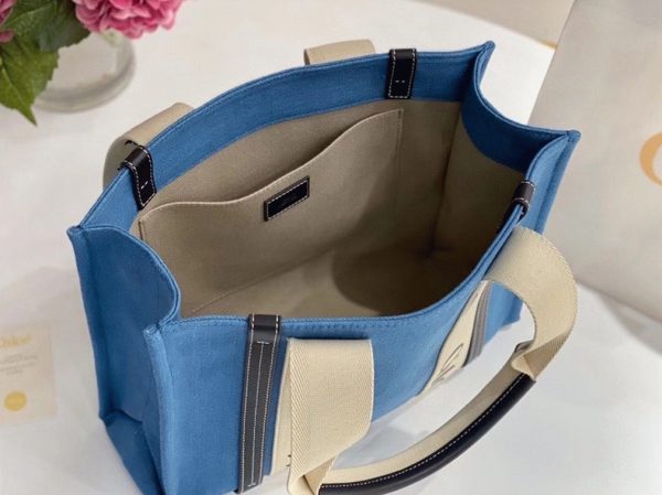 Contrefaçon Chloe Sac Cabas Woody Moyen en denim de récupération – Image 9
