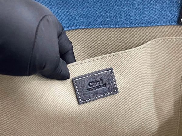 Contrefaçon Chloe Sac Cabas Woody Moyen en denim de récupération – Image 8