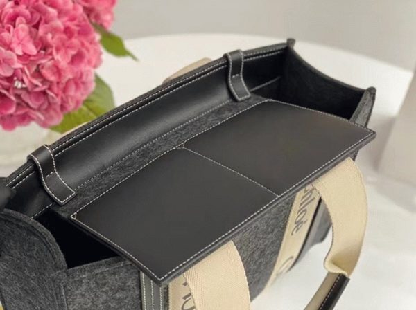 Contrefaçon Chloe Grand Sac Cabas Woody en feutre gris – Image 9