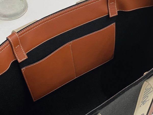 Fausse Chloe Grand Sac Cabas Woody en feutre noir – Image 7