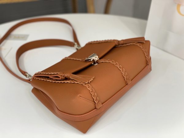 Réplique Chloe Sac Bandoulière Penelope Moyen en cuir de veau grainé brun – Image 5