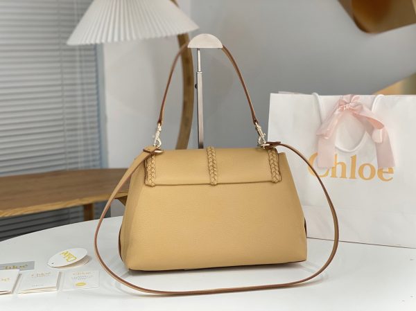 Fausse Chloe Sac Bandoulière Penelope Moyen en cuir de veau grainé beige – Image 4