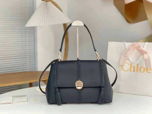 Contrefaçon Chloe Sac Bandoulière Penelope Moyen en cuir de veau grainé noir – Image 5