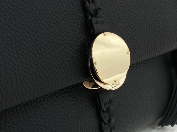 Contrefaçon Chloe Sac Bandoulière Penelope Moyen en cuir de veau grainé noir – Image 2
