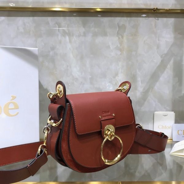 Réplique Chloe Petit Sac Tess à bandoulière en cuir de veau caramel – Image 6