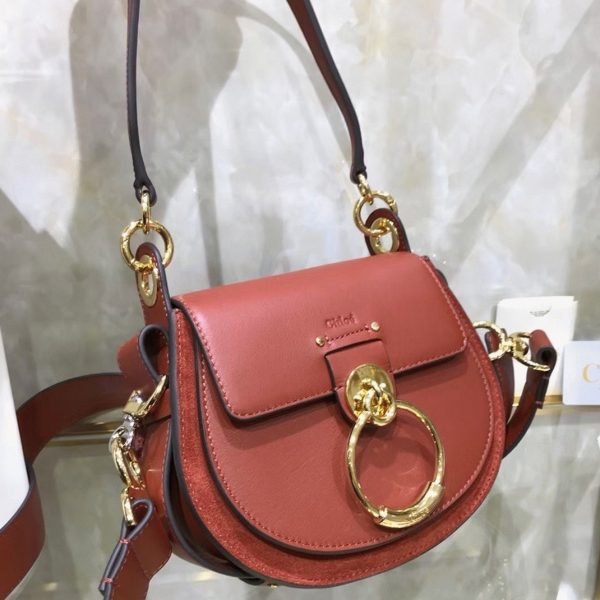 Réplique Chloe Petit Sac Tess à bandoulière en cuir de veau caramel – Image 3