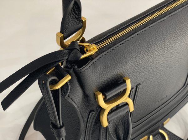 Contrefaçon Chloe Marcie Petit Sac Double Porté en cuir grainé noir – Image 5