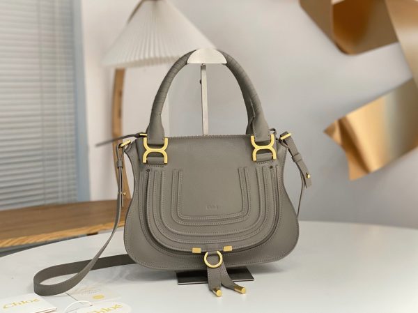 Contrefaçon Chloe Marcie Petit Sac Double Porté en cuir grainé gris – Image 6
