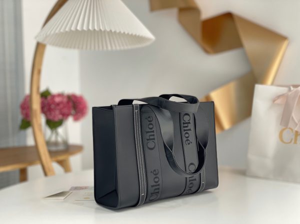Imitation Chloe Sac Cabas Woody Moyen en cuir de veau noir – Image 4
