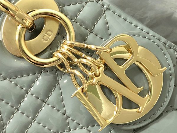 Réplique Mini Sac Lady Dior avec chaîne en gris – Image 2