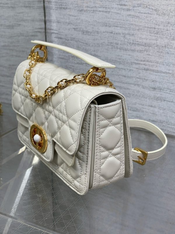 Réplique Petit Sac Jolie à poignée en veau cannage blanc – Image 9