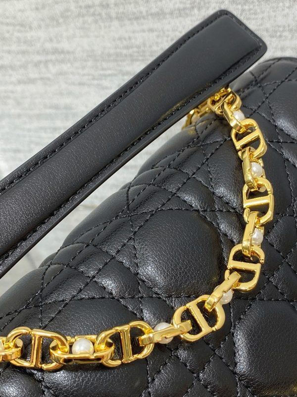 Fausse Petit Sac Jolie à poignée en veau cannage noir – Image 9