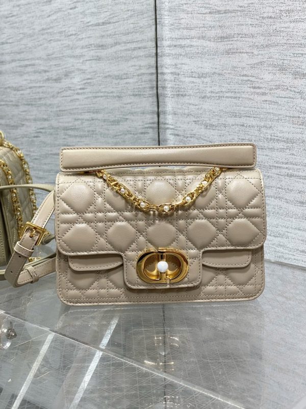 Contrefaçon Petit Sac Jolie à poignée en veau cannage beige – Image 6