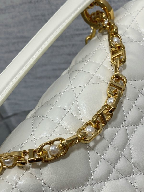 Réplique Petit Sac Jolie à poignée en veau cannage blanc – Image 7