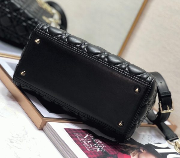 Fausse Sac Lady Dior Medium en agneau noir cannage – Image 4