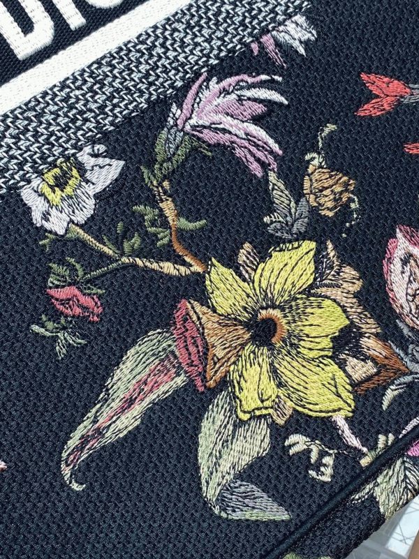 Faux Sac Dior Book Tote Large en broderie Jardin Botanique noire – Image 3