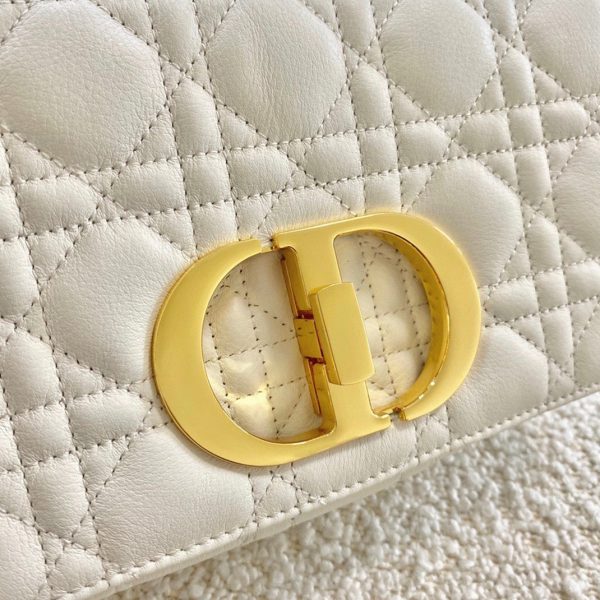 Contrefaçon Petit Sac Dior Caro en blanc – Image 8