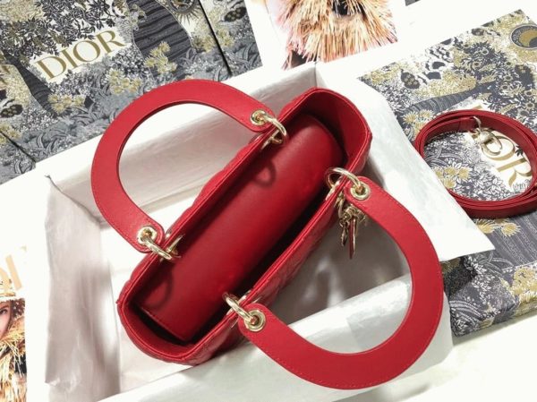Faux Sac Lady Dior Medium en rouge – Image 5
