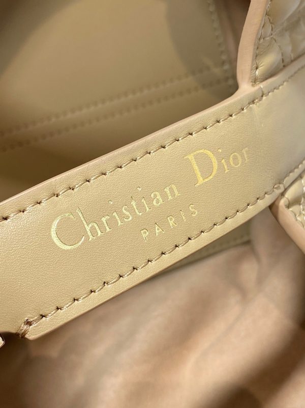 Fausse Petit Sac Toujours Dior en veau macrocannage fauve – Image 7