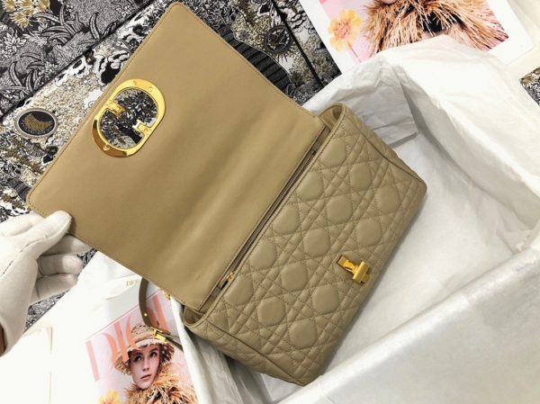 Imitation Sac Dior Caro Medium en beige – Image 6