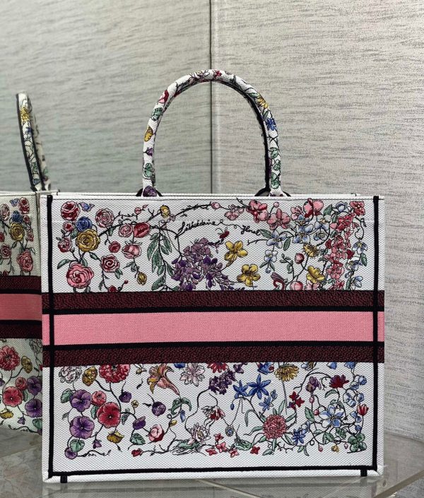 Réplique Sac Dior Book Tote Large en broderie multicolore Florilegio blanche – Image 9