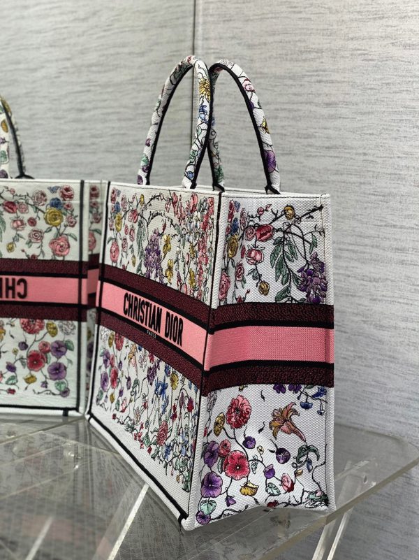 Réplique Sac Dior Book Tote Large en broderie multicolore Florilegio blanche – Image 5
