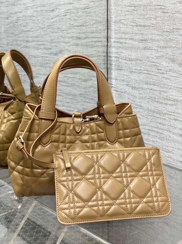 Fausse Petit Sac Toujours Dior en veau macrocannage fauve – Image 6